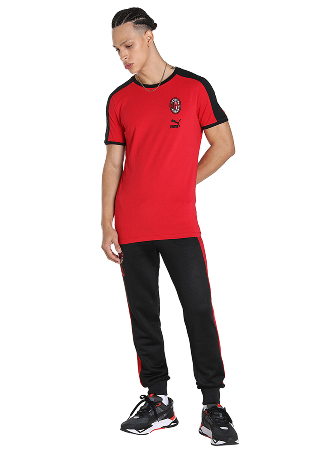 AC Milan Men Red and Black Logo Printed Half Sleeves Round Neck Cotton Heritage T-Shirt (5)