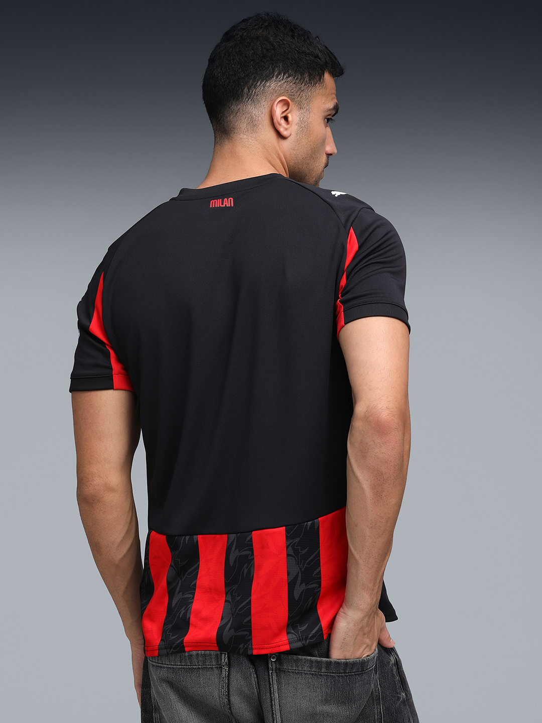 AC Milan Official 25/26 Home Replica Moisture-Control Football Jersey for Men (2)