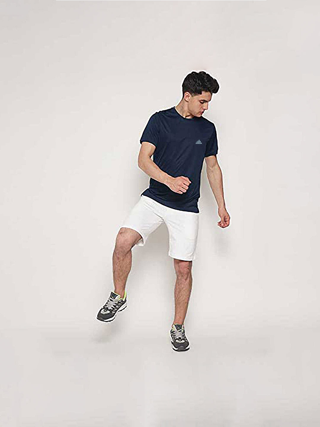 Adidas Men vy Blue Round Neck Short Sleeves T-Shirt (1)
