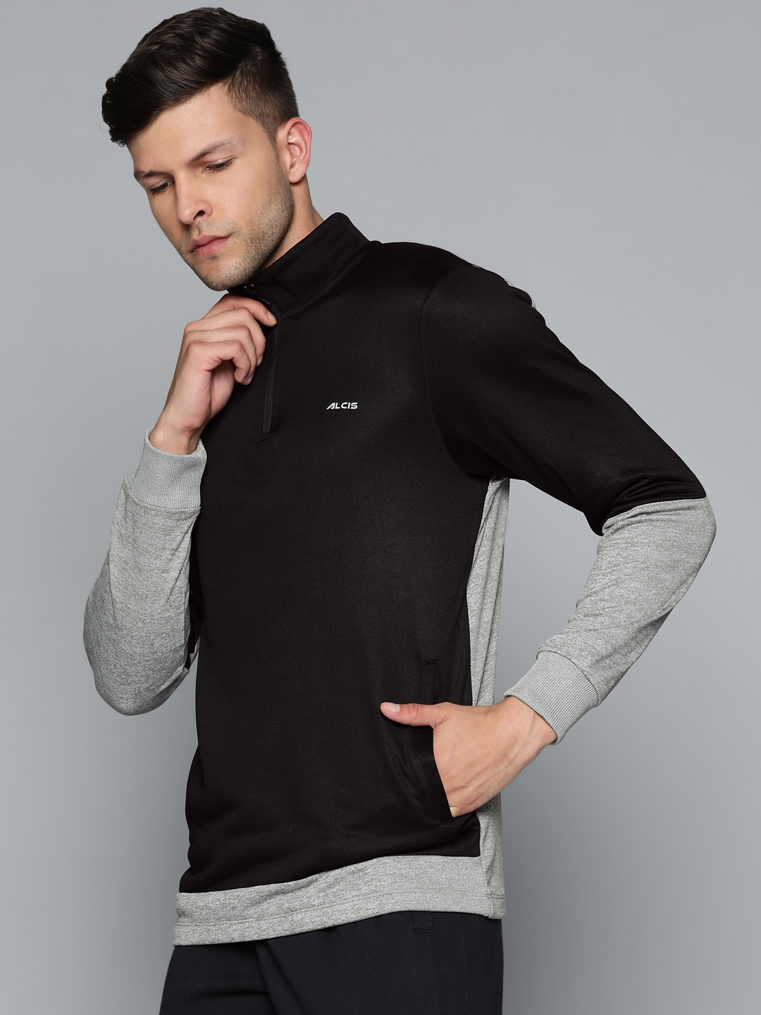 Alcis Men Black & Grey Colourblocked Sweatshirt (2)