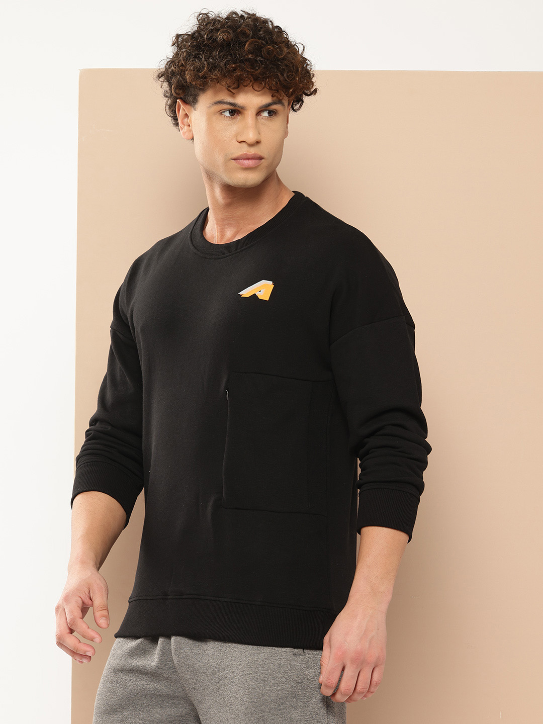 Alcis Men Black Solid Sweatshirt (2)