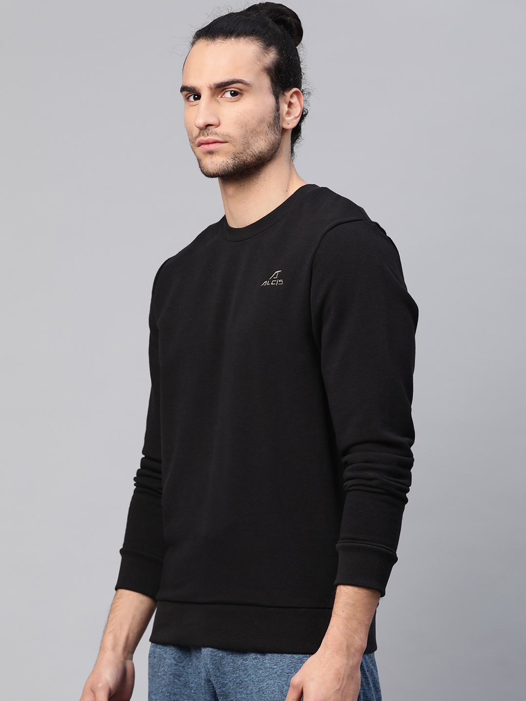 Alcis Men Black Solid Sweatshirt (2)