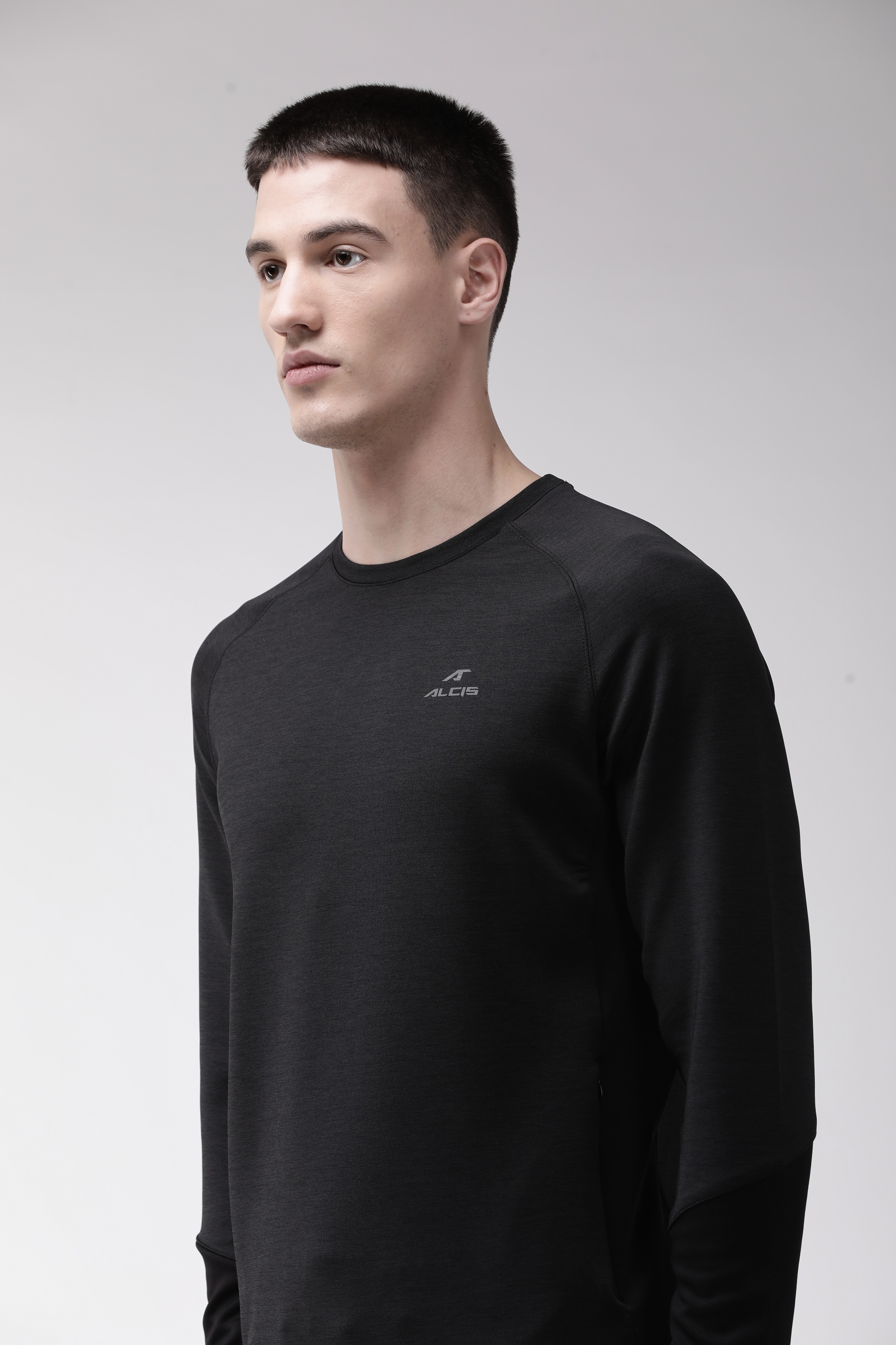 Alcis Men Black Solid Training Sweatshirt (5)