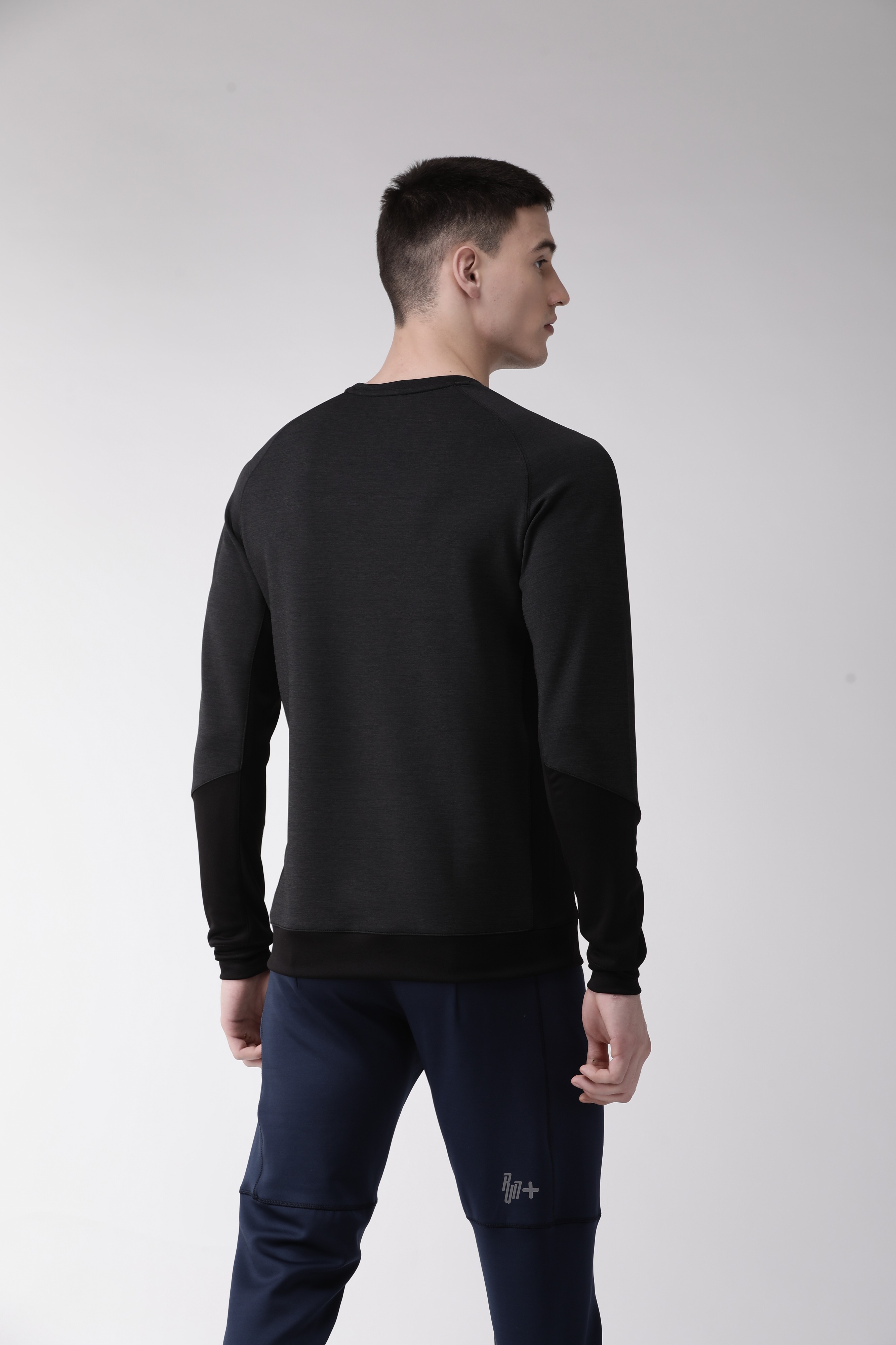 Alcis Men Black Solid Training Sweatshirt (6)