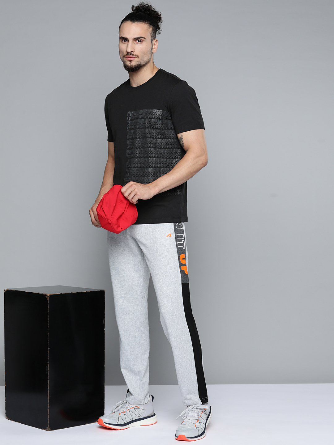 Alcis Men Black & White Typography Printed Slim Fit Training or Gym T-shirt (5)
