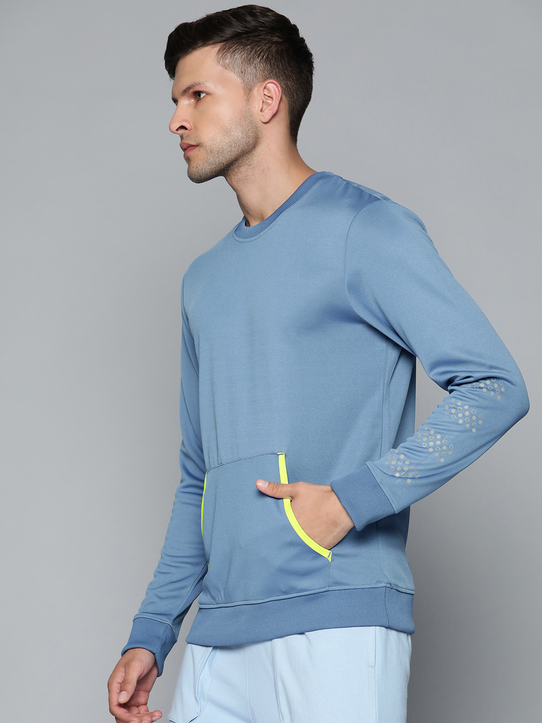 Alcis Men Blue Solid Sweatshirt (3)