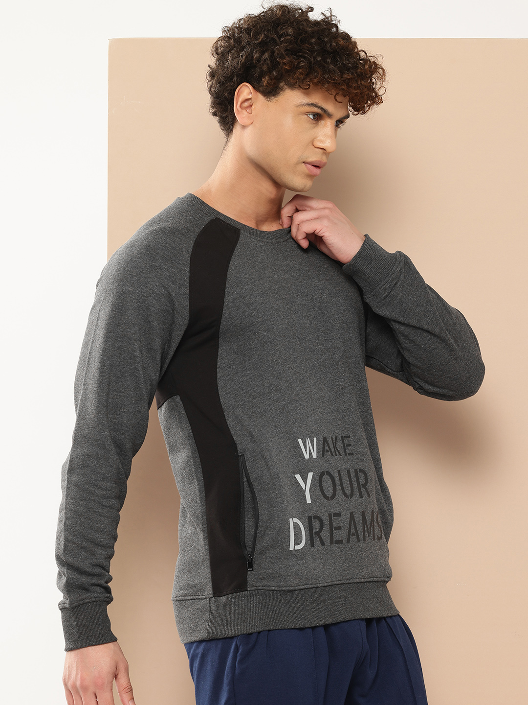 Alcis Men Charcoal Grey Solid Sweatshirt (2)