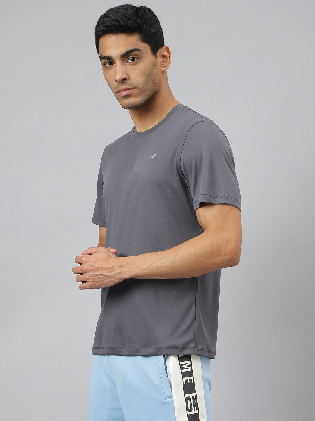 Alcis Men Graphite Anti-Static Soft-Touch Slim-Fit Sports for All Round Neck T-Shirt (2)