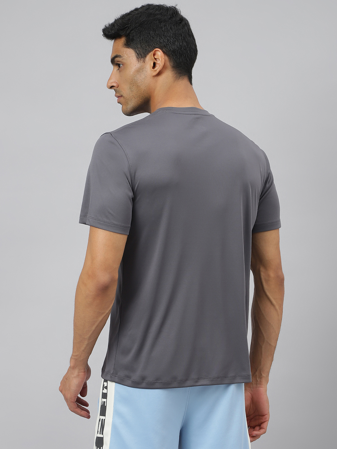 Alcis Men Graphite Anti-Static Soft-Touch Slim-Fit Sports for All Round Neck T-Shirt (3)