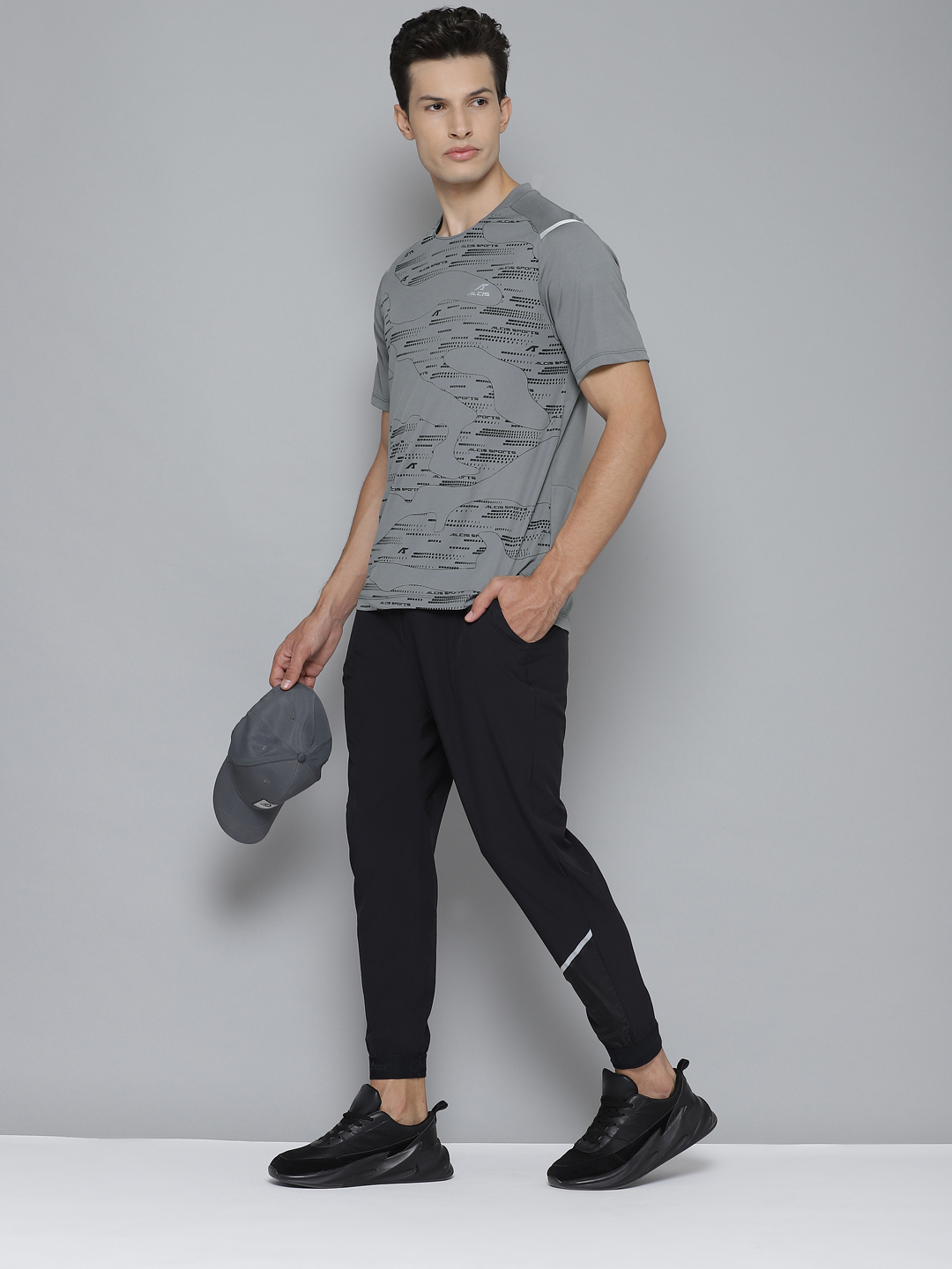 Alcis Men Grey & Black Printed Round Neck Sports T-shirt (4)