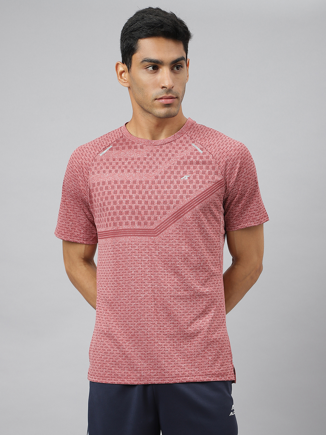 Men Heather Anti-Static Slim-Fit Round Neck Distance Running T-Shirt
