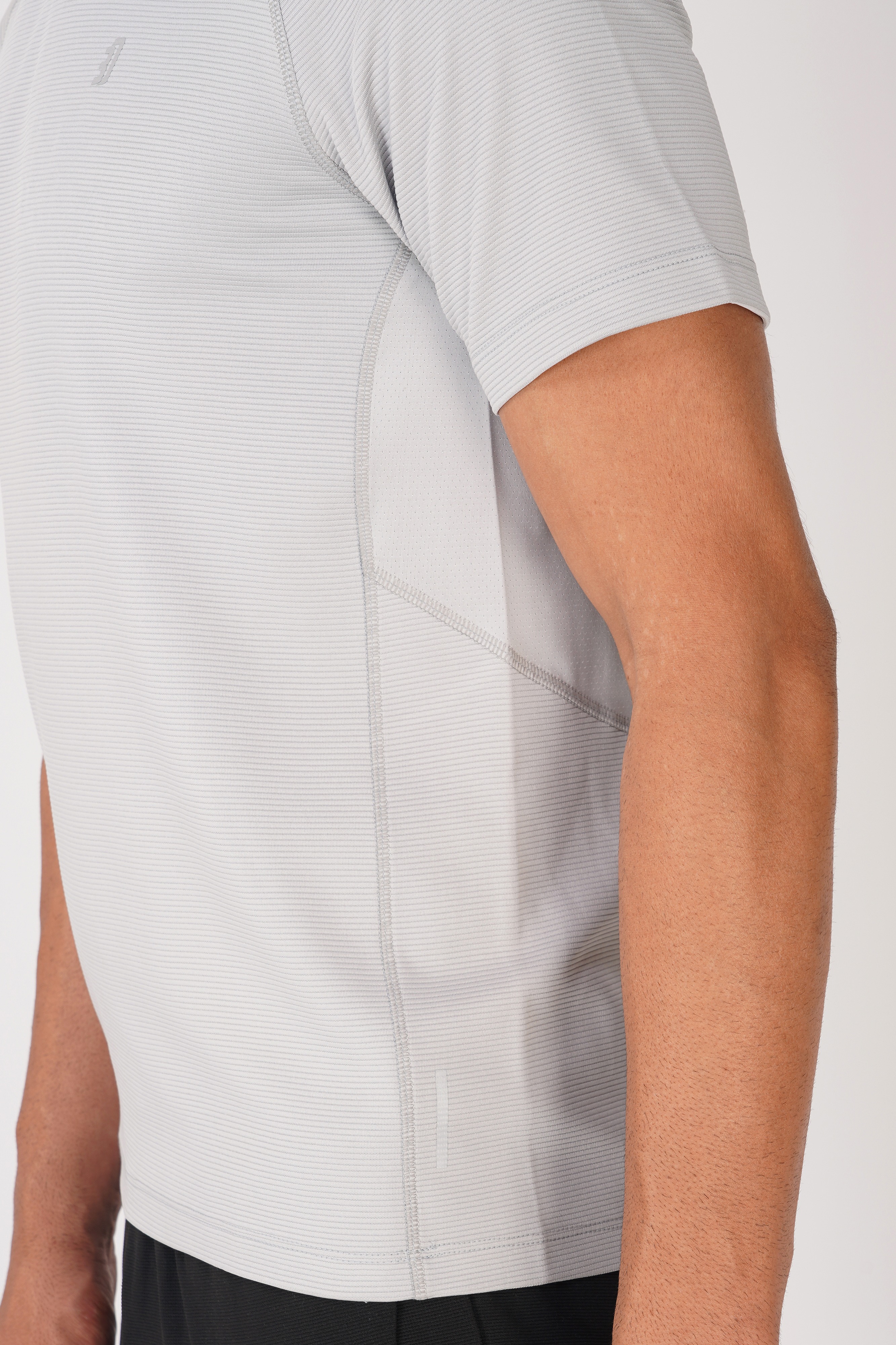 Alcis Men LightMesh Reflective Tshirt (8)