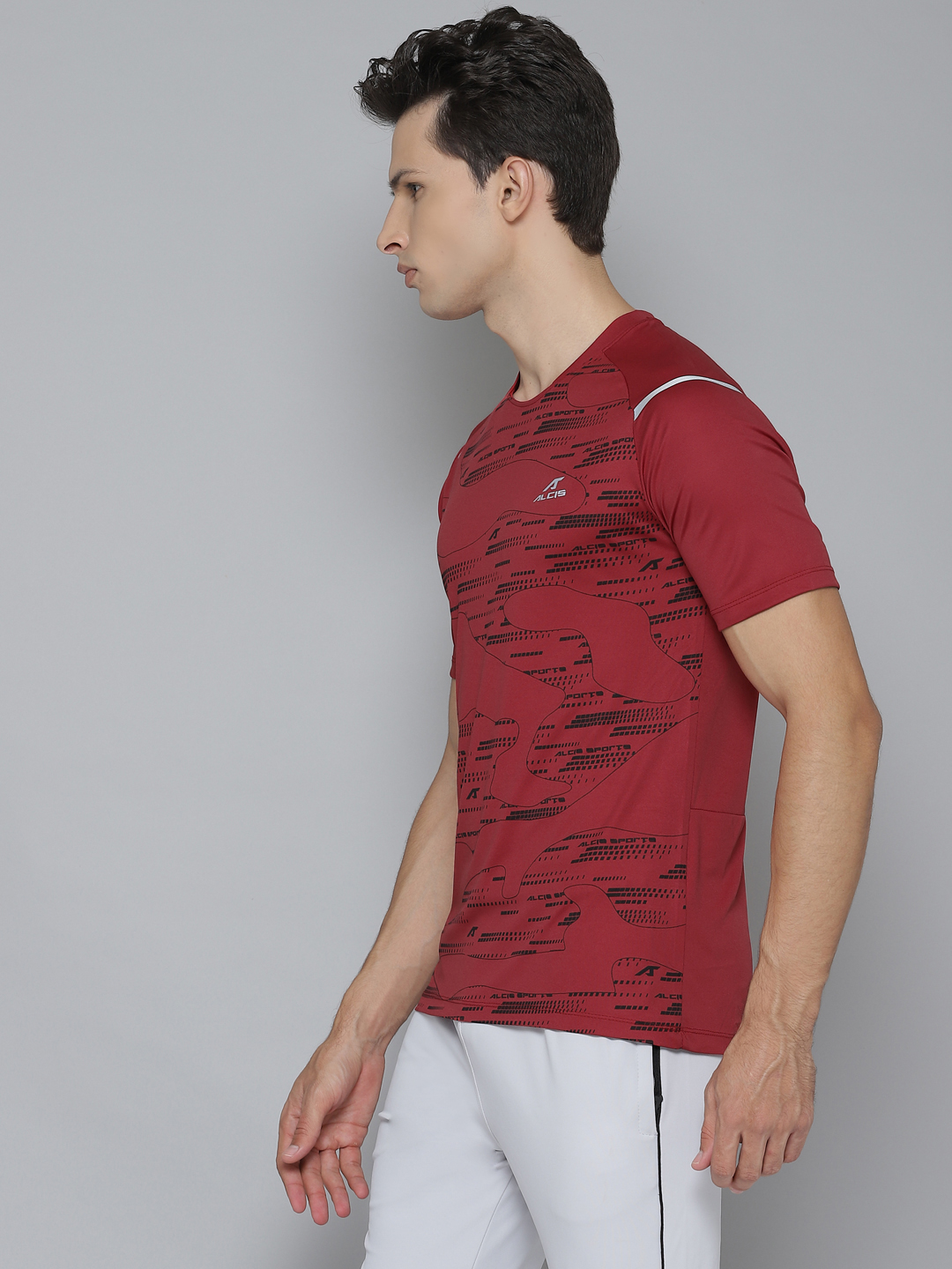 Alcis Men Maroon & Black Printed Round Neck Training T-shirt (2)