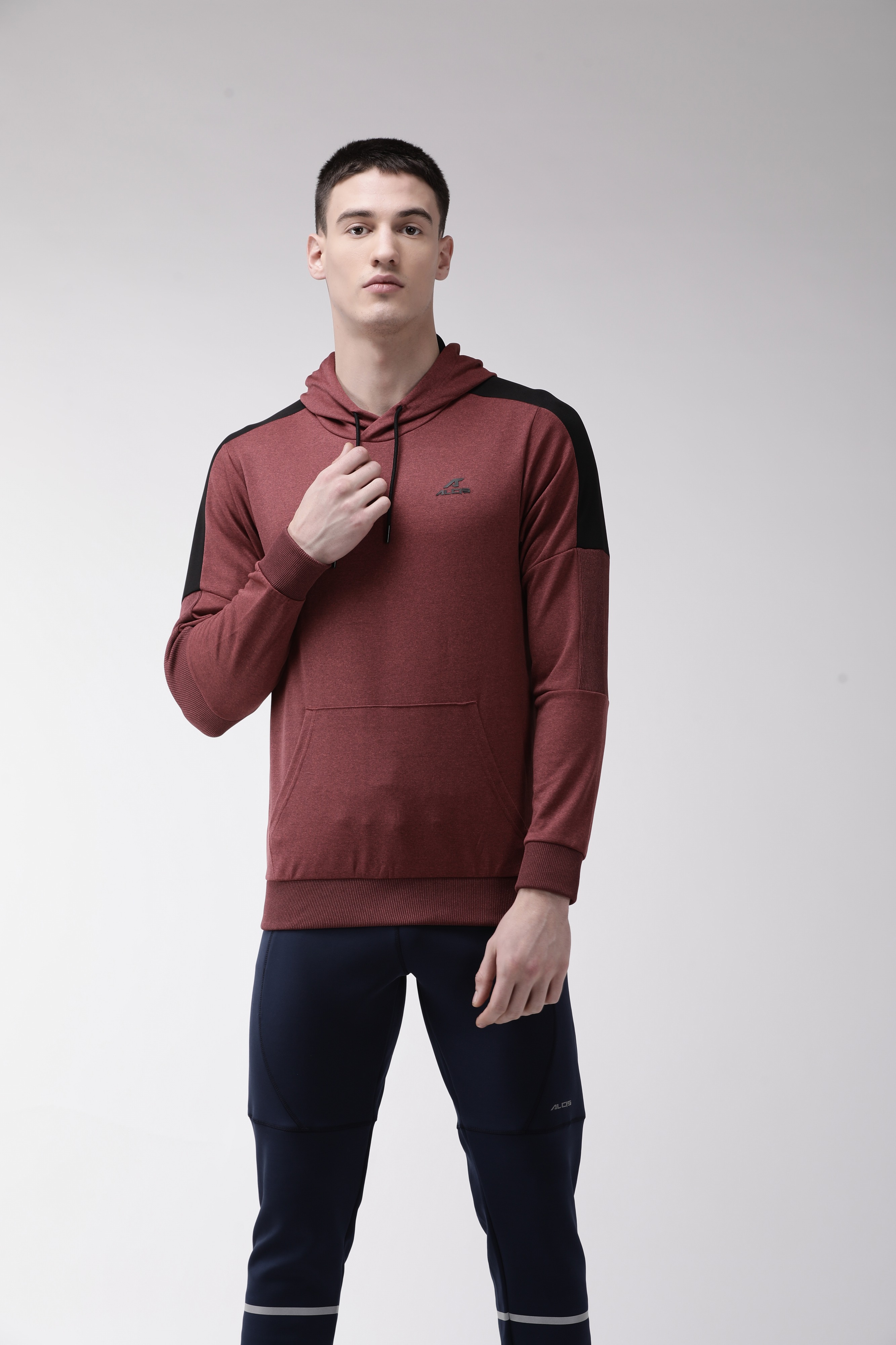 Men Maroon Solid Hooded Sweatshirt