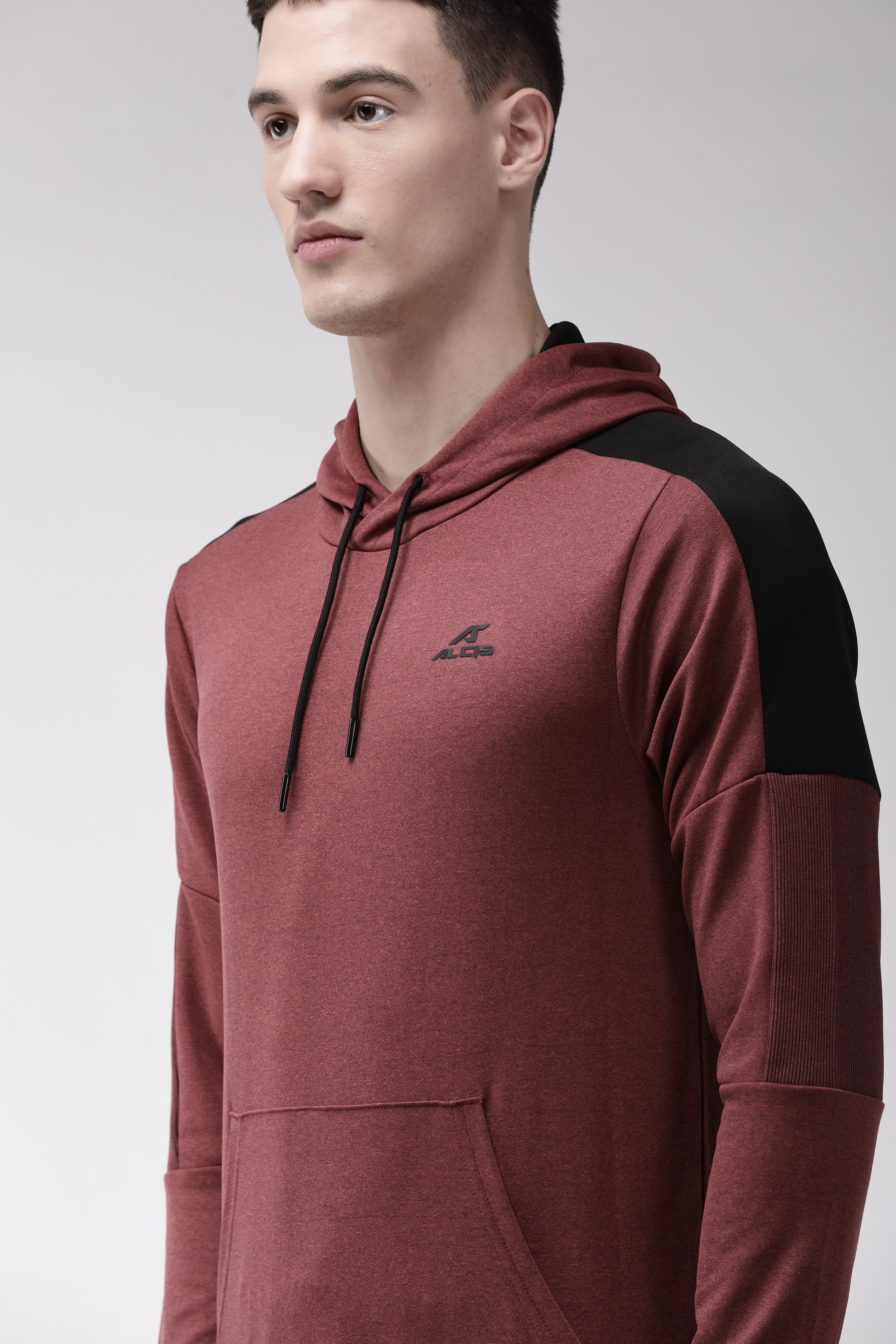 Alcis Men Maroon Solid Hooded Sweatshirt (4)