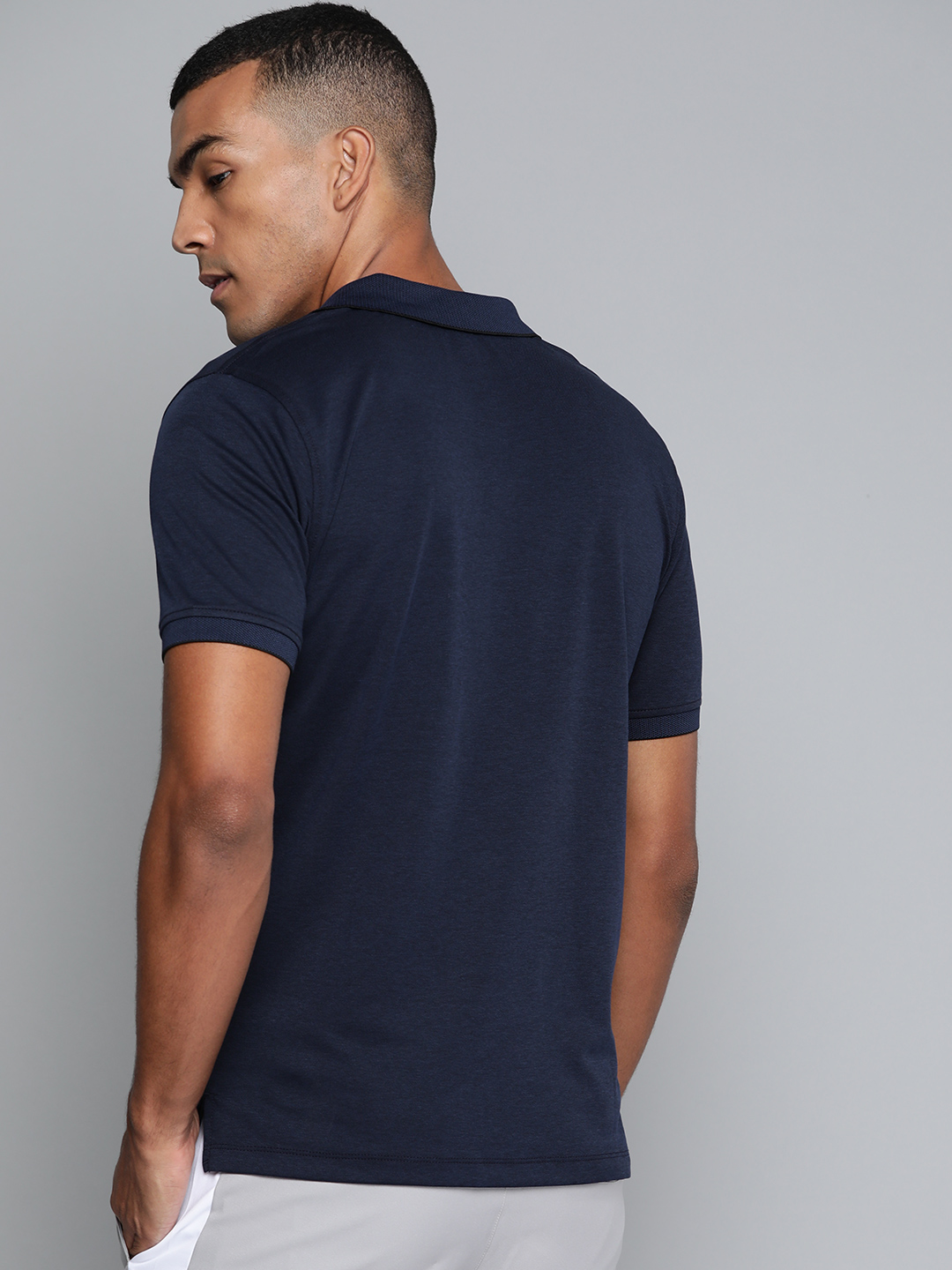 Alcis Men Navy Blue Solid Polo Collar T-shirt (3)