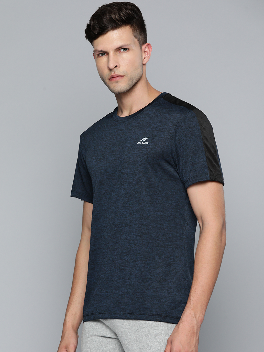 Alcis Men Navy Blue Solid Slim Fit T-shirt (2)