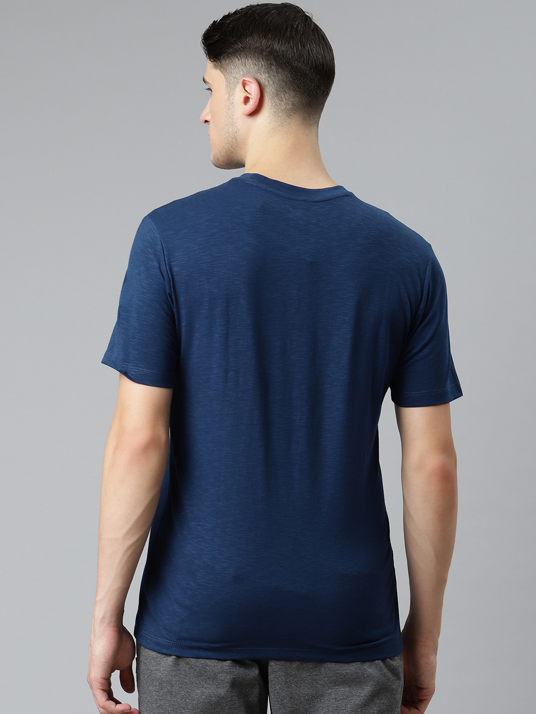 Alcis Men Navy Blue & White Typography Printed Slim Fit T-shirt (3)