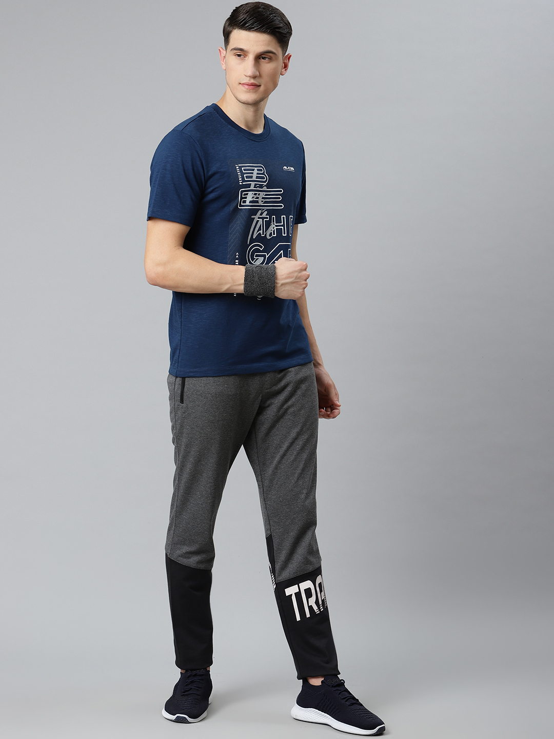 Alcis Men Navy Blue & White Typography Printed Slim Fit T-shirt (4)