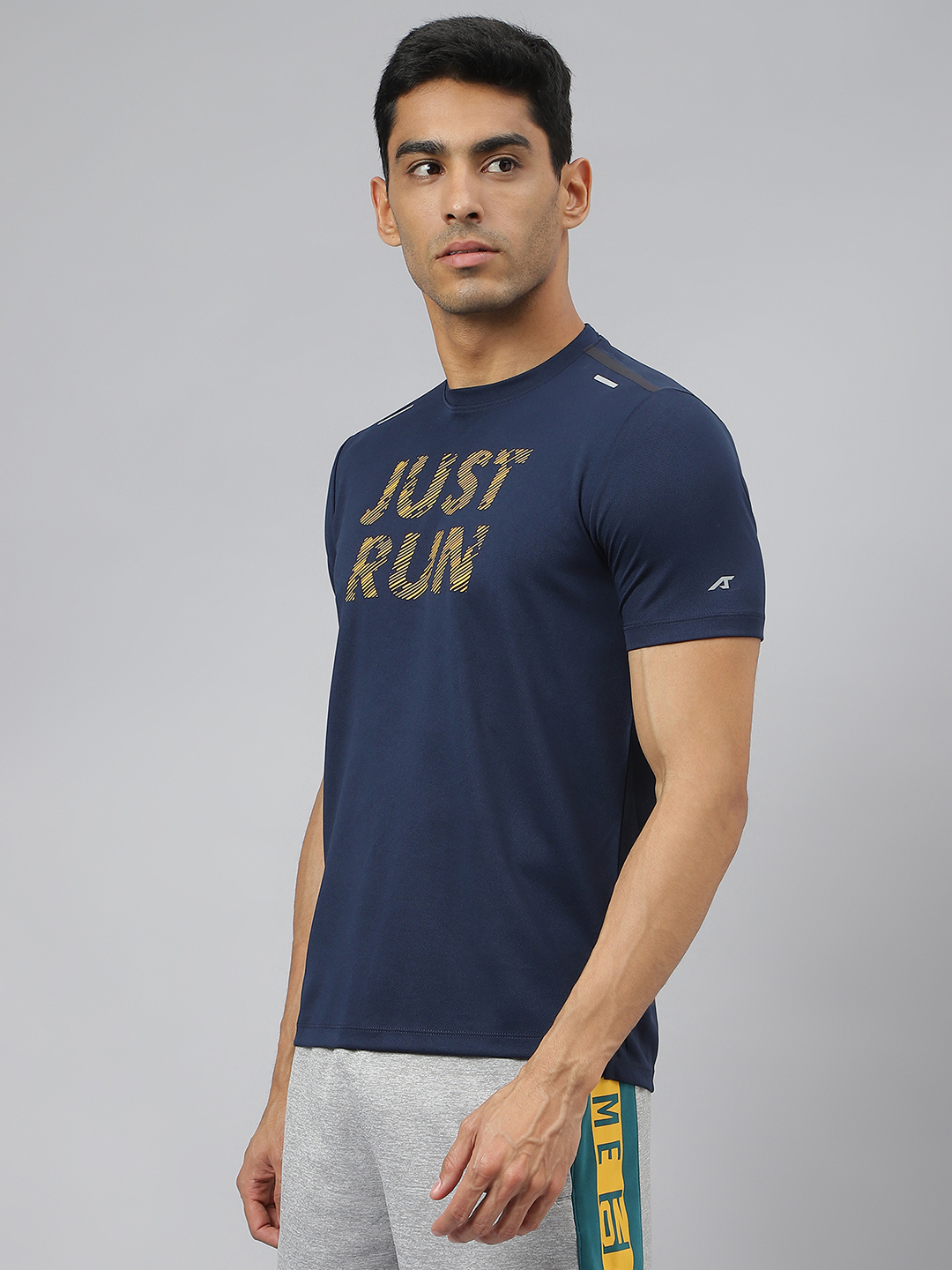 Alcis Men Next Mile Printed Anti-Static Slim-Fit Round Neck Running T-Shirt (3)
