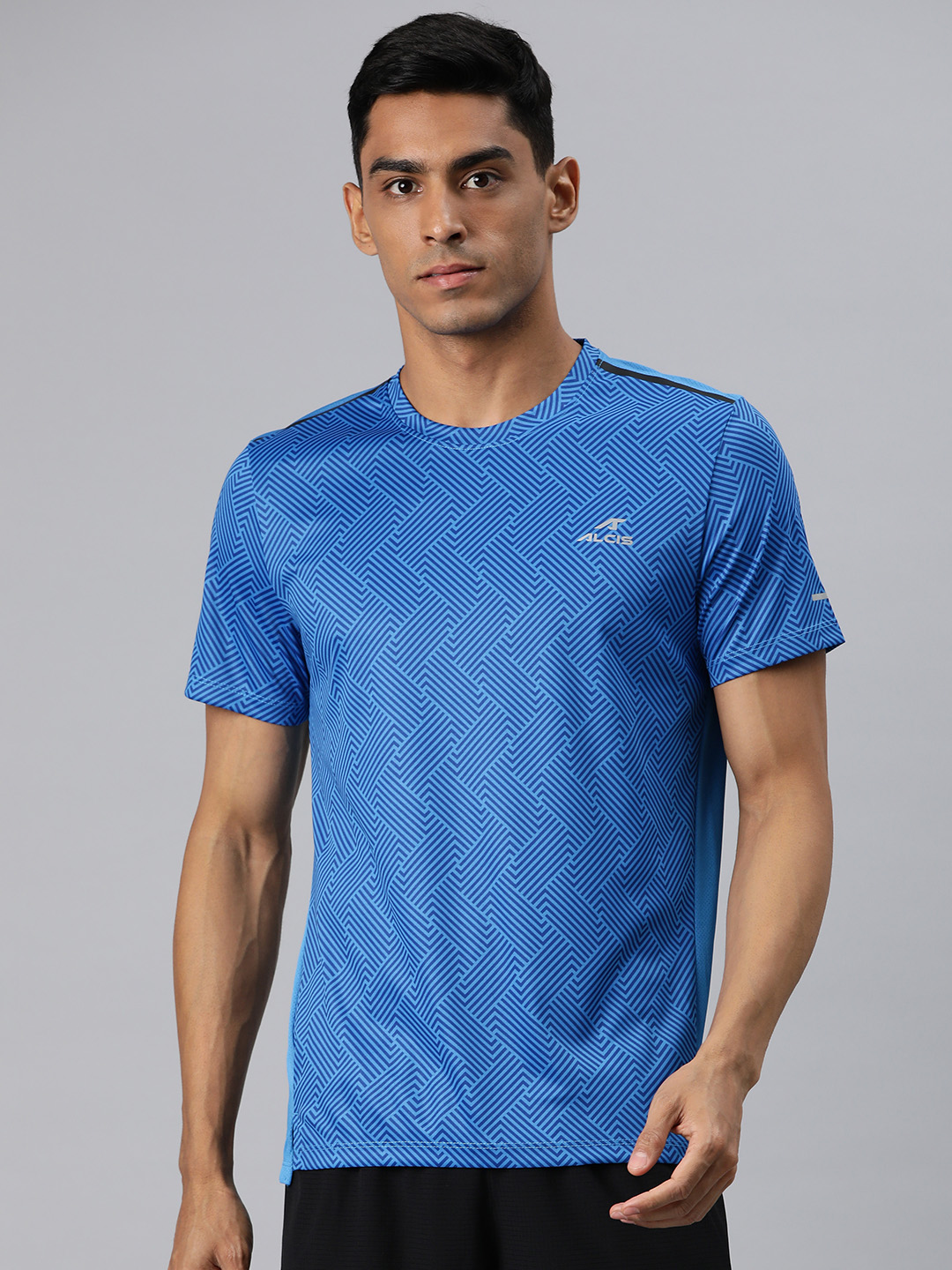 Men Printed Anti Static Slim Fit T-shirt