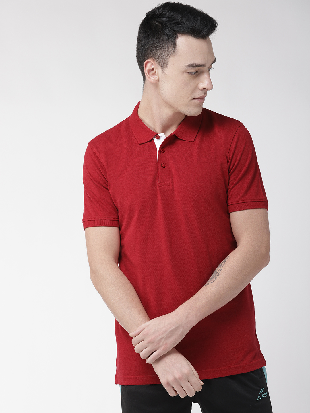 Men Red Solid Polo Collar Training T-shirt