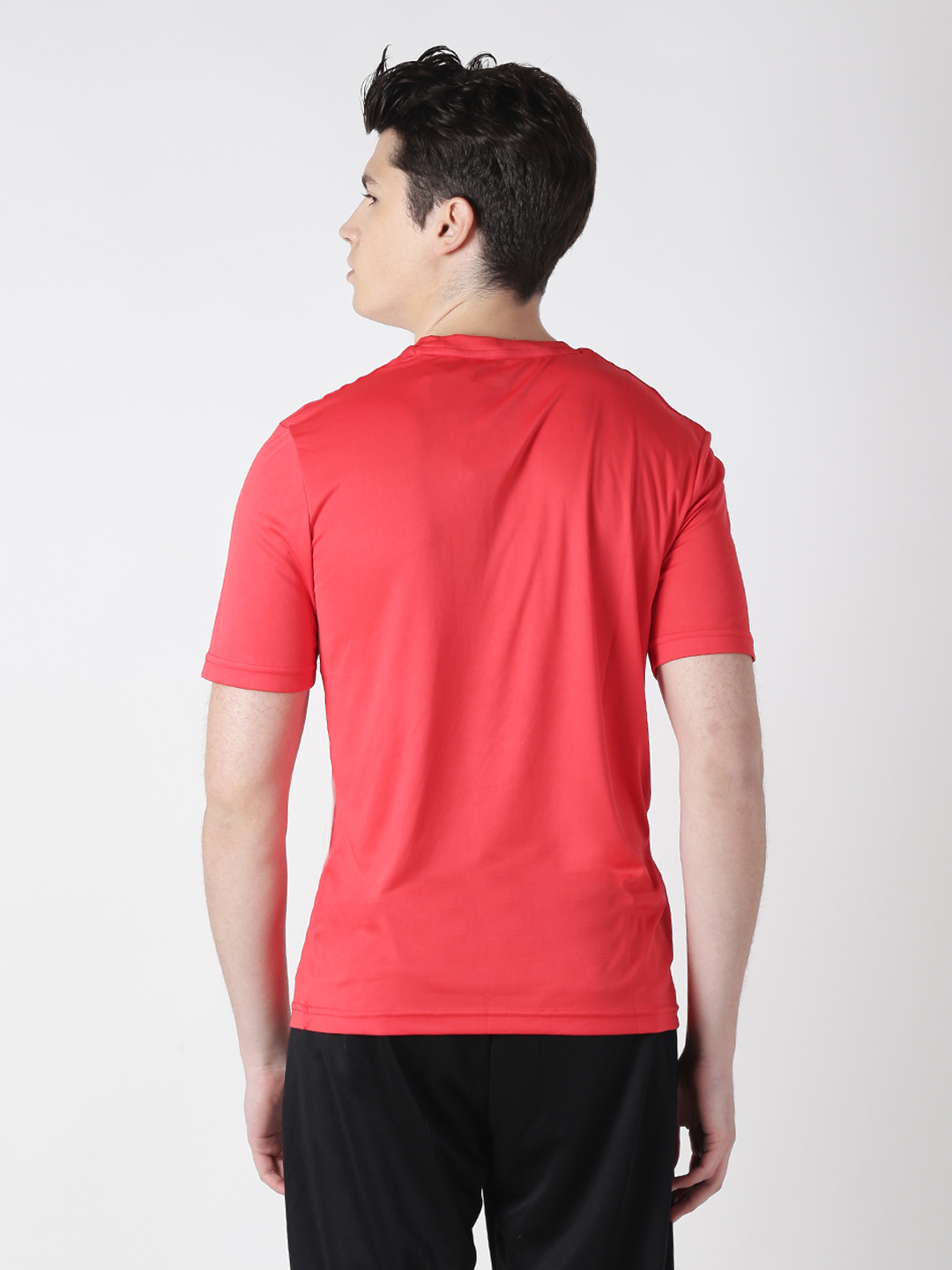 Alcis Men Red Solid Round Neck T-shirt (2)