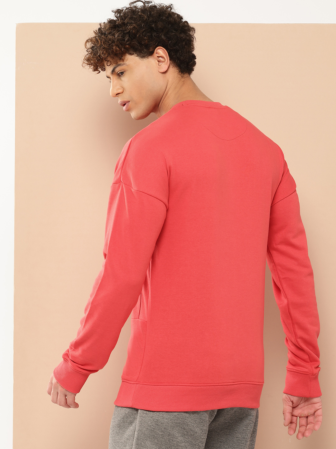 Alcis Men Red Solid Sweatshirt (3)