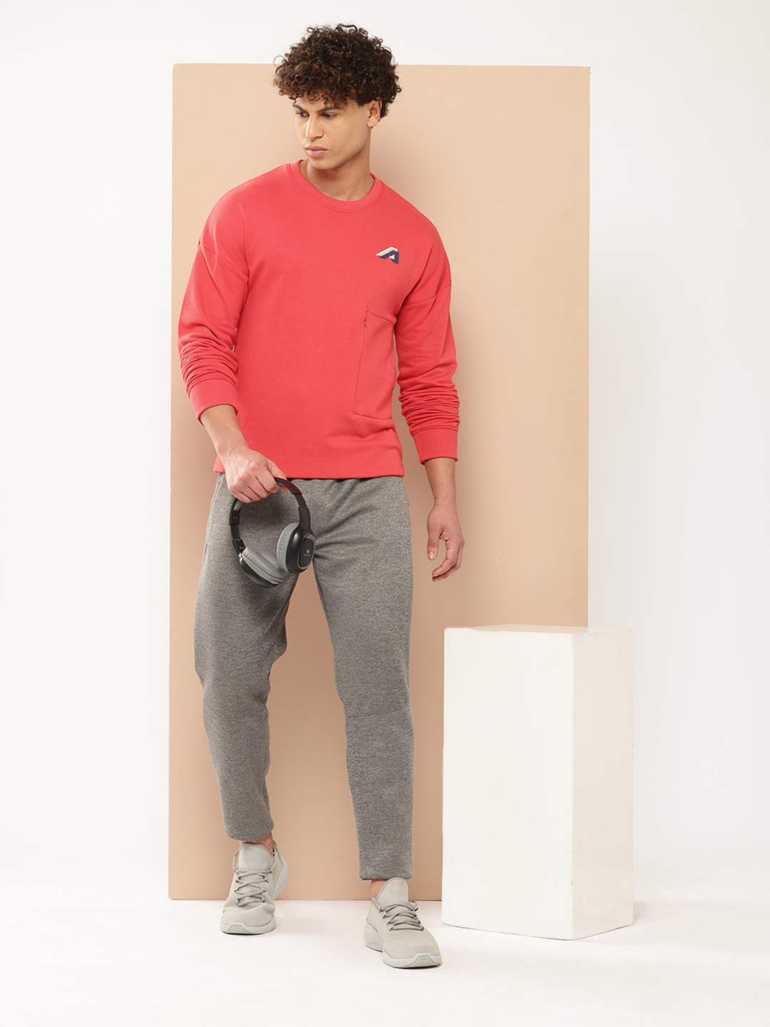 Alcis Men Red Solid Sweatshirt (4)