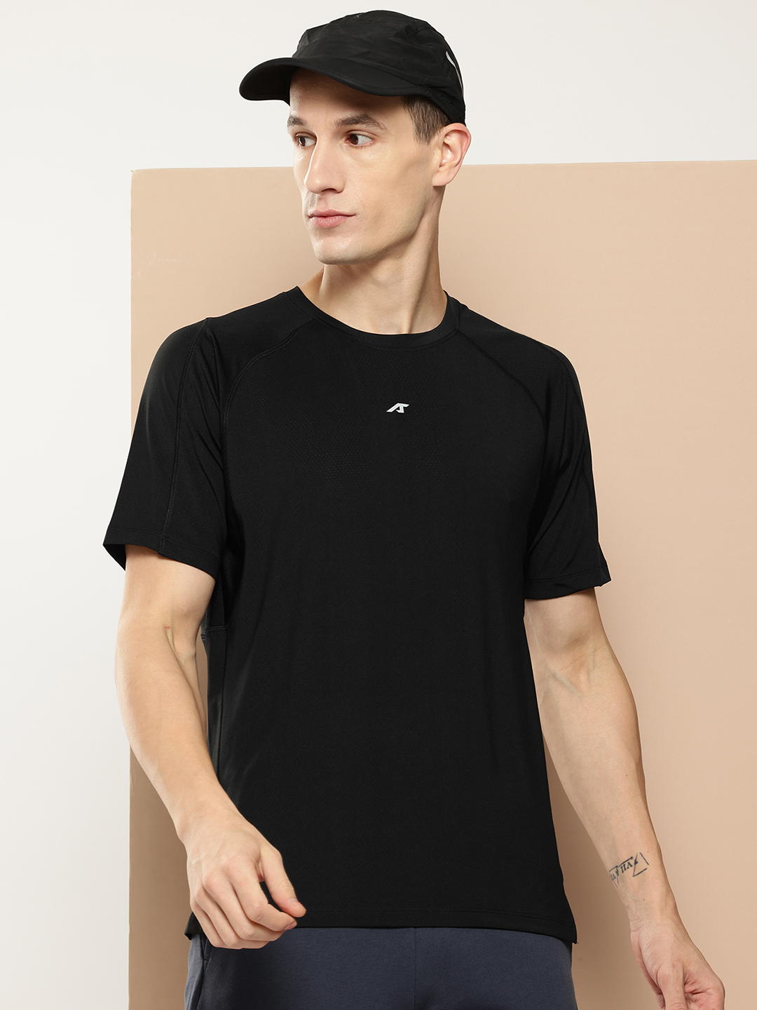 Men Slim Fit T-shirt