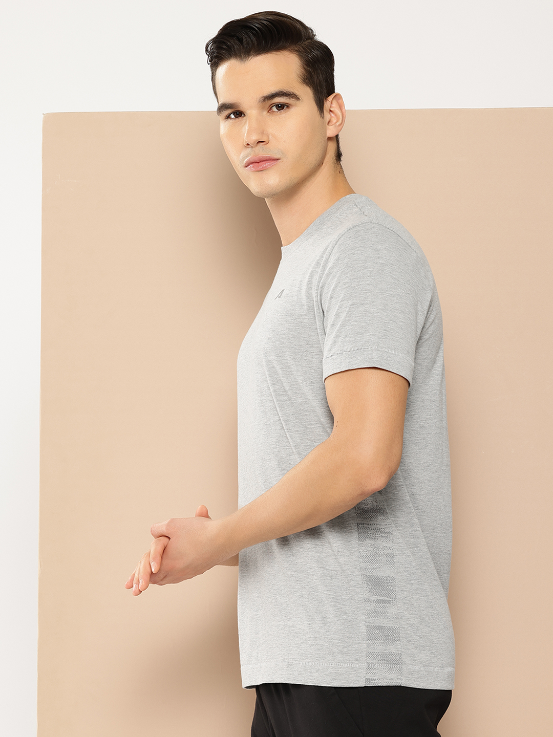 Alcis Men Solid T-shirt (2)