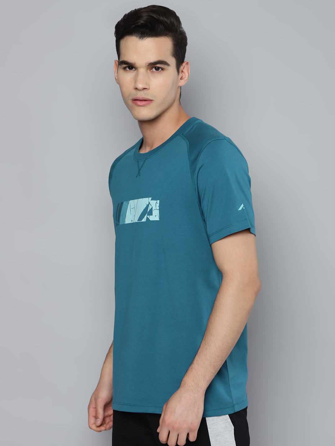 Alcis Men Teal Printed Slim Fit Running T-shirt (2)