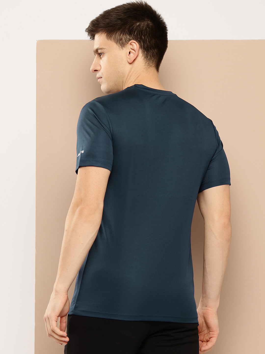 Alcis Men Typography Printed Anti Static Slim Fit Sports T-shirt (3)