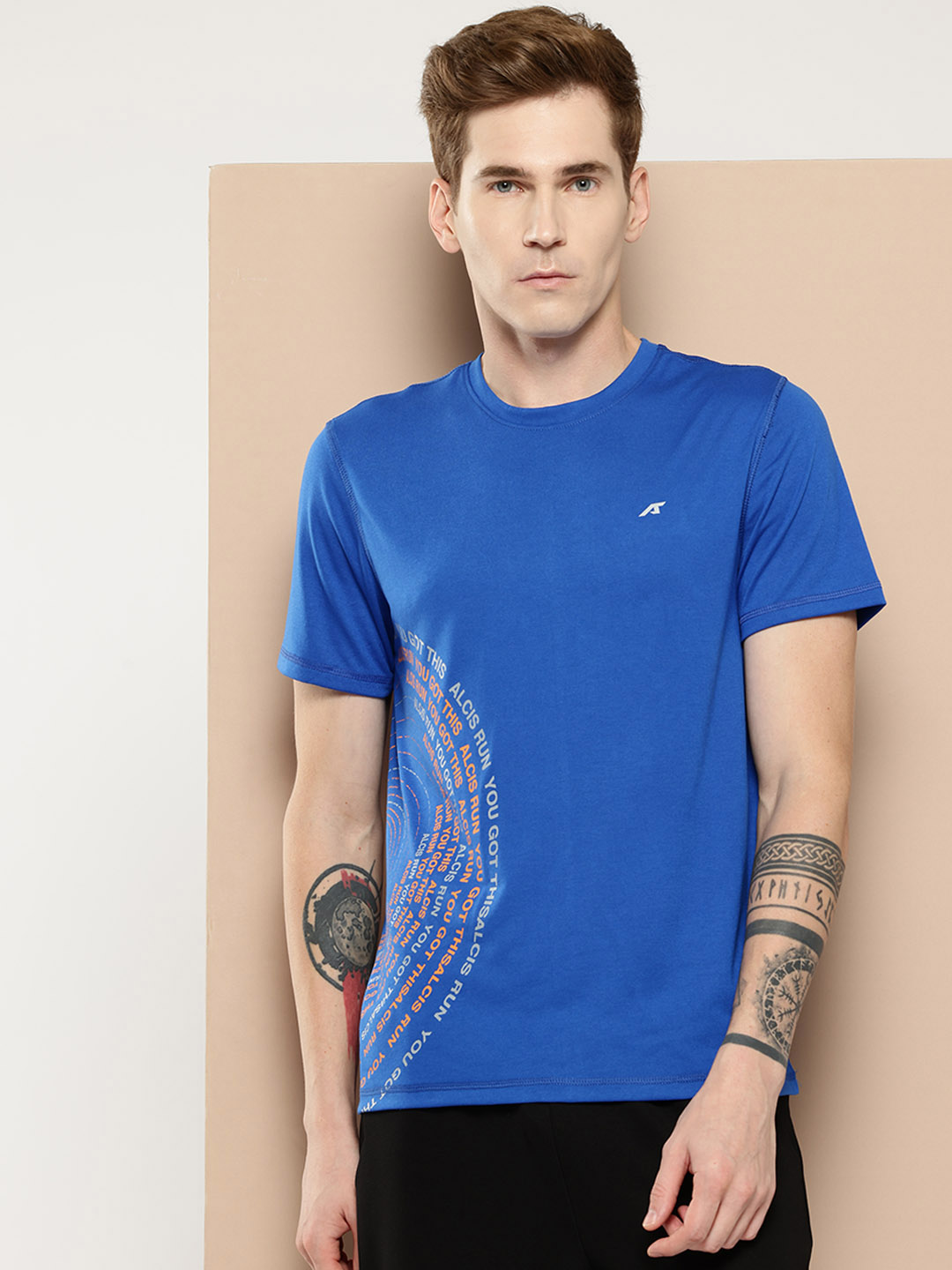 Men Typography Printed Slim Fit Sports T-shirt