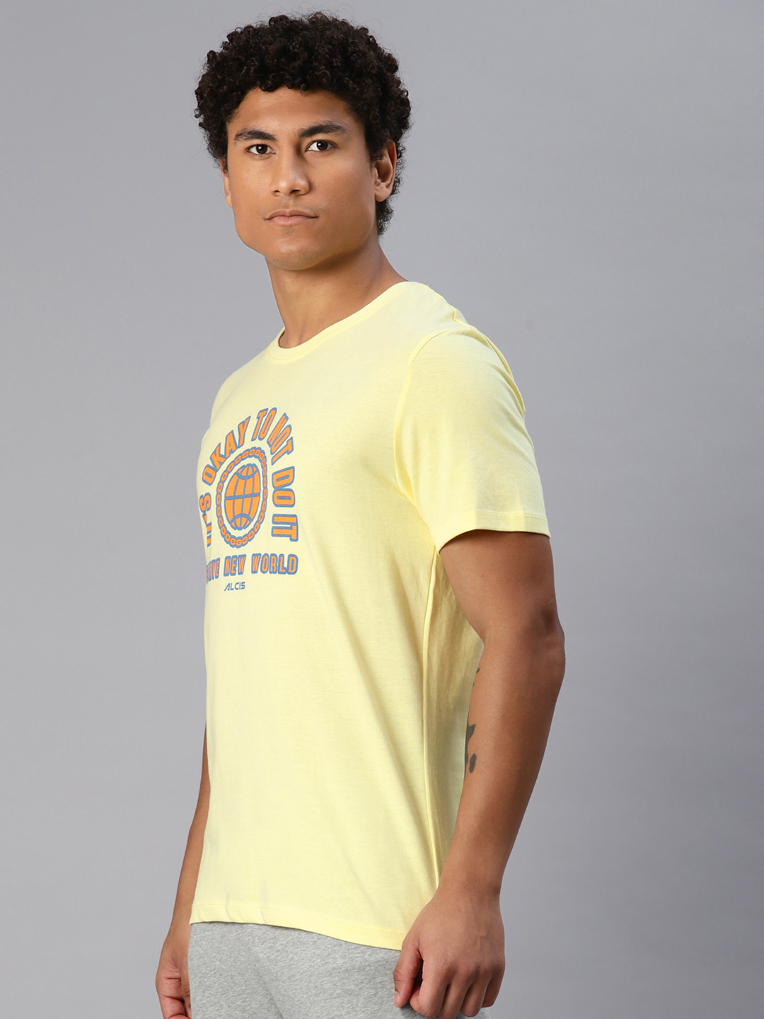 Alcis Men Typography Printed T-shirt (2)