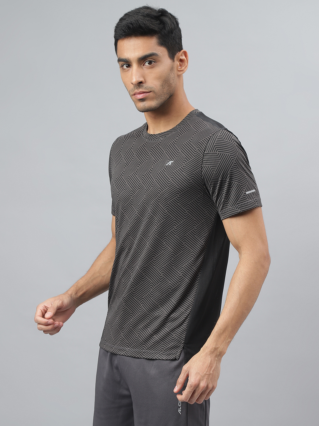 Alcis Printed Slim Fit Anti-Static Round Neck T-shirt (2)