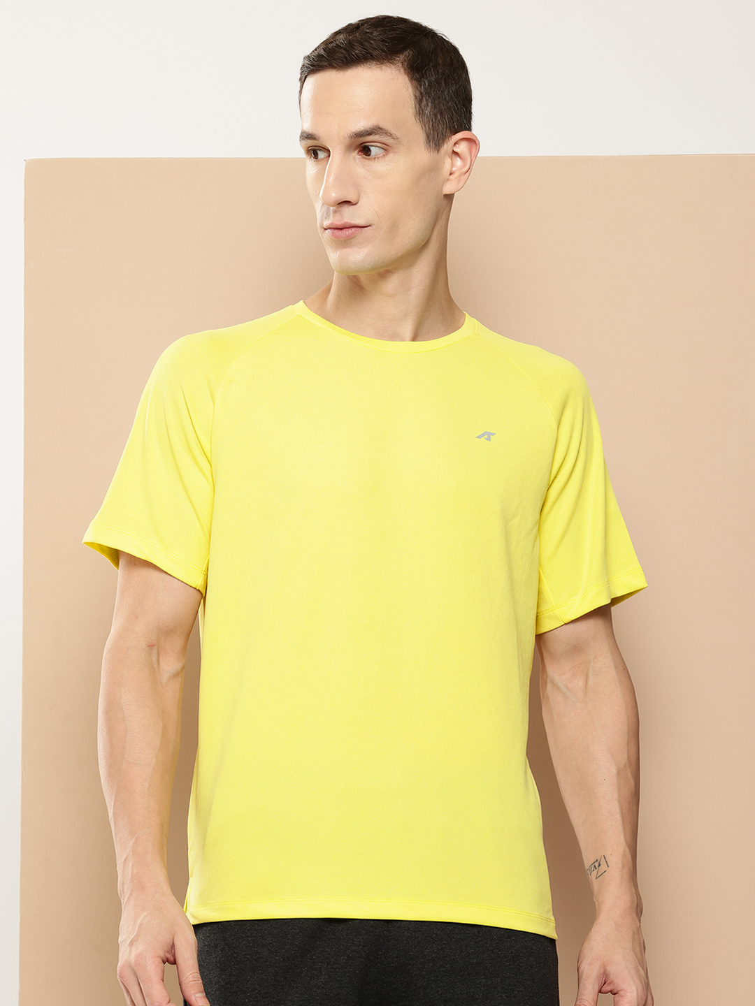 Solid Slim Fit T-shirt