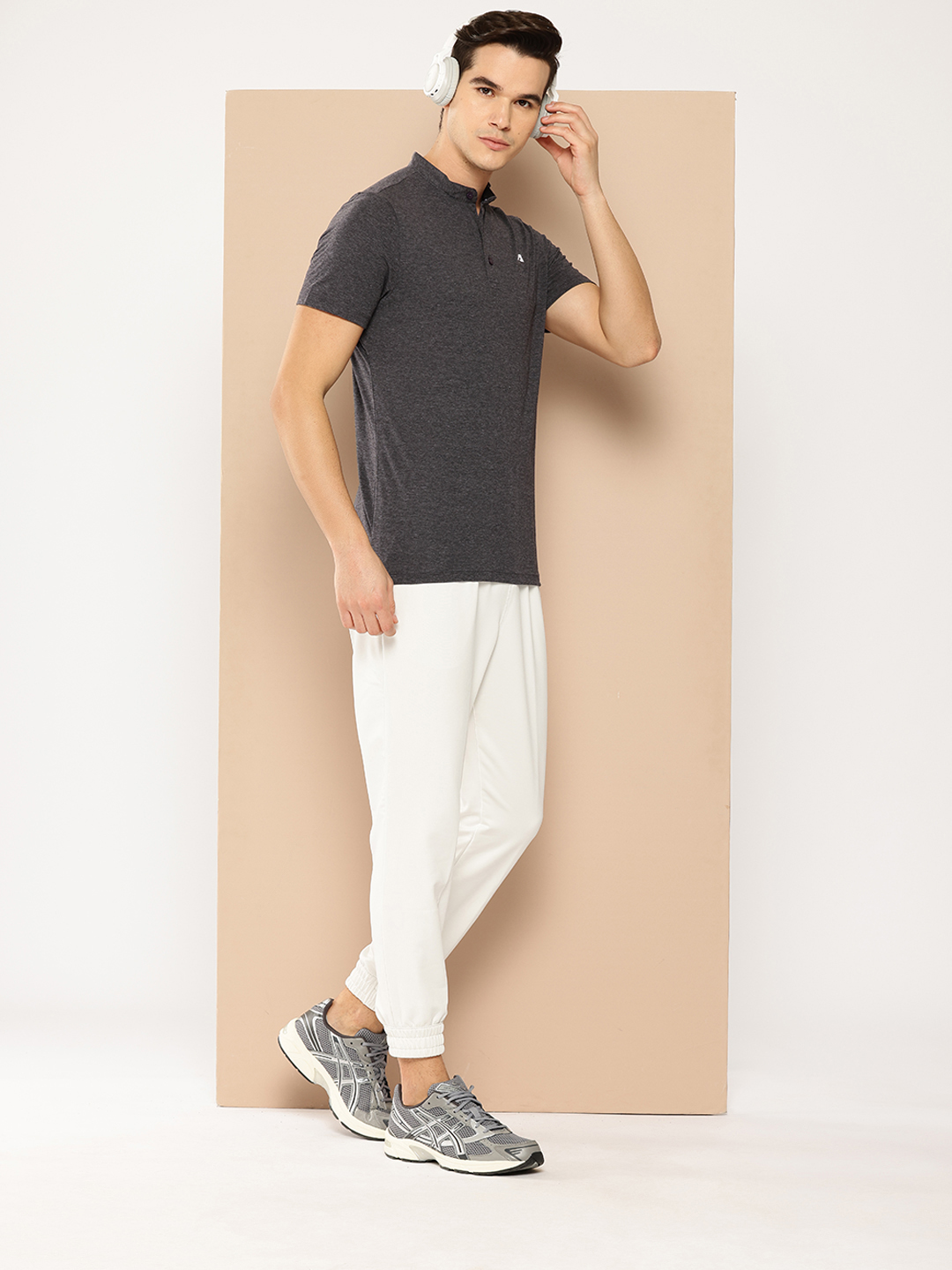 Alcis Solid T-shirt with Brand Logo Detail (4)