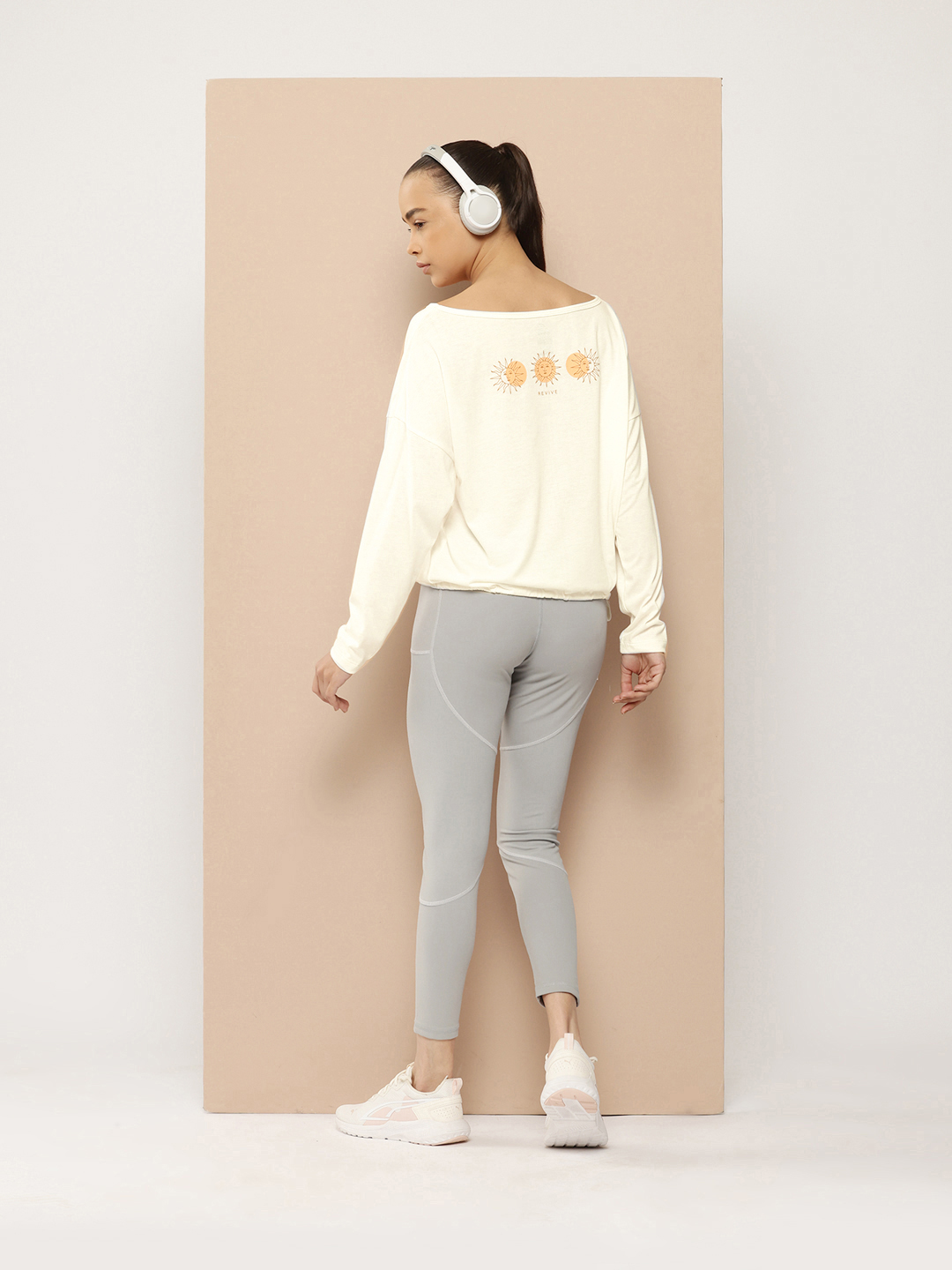 Alcis Typography Detail Drop-Shoulder Sleeves Yoga T-shirt (4)