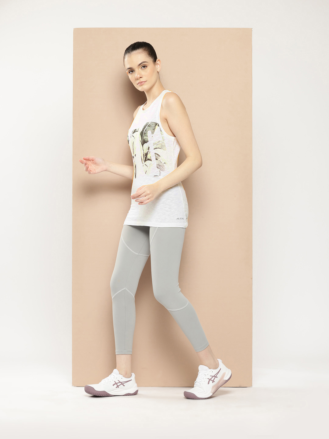 Alcis Typography Tropical Printed Pure Cotton Sports T-shirt (4)