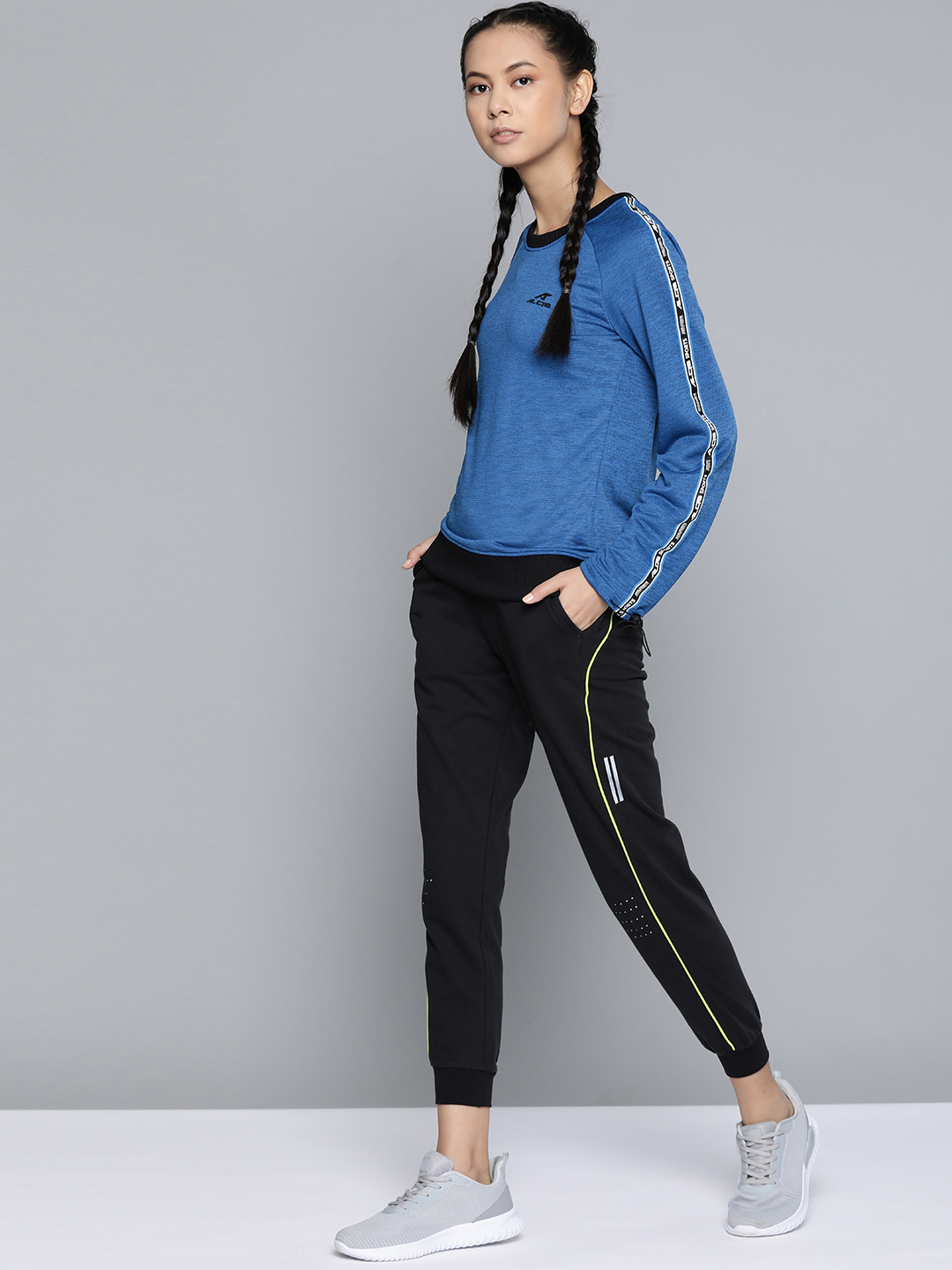 Alcis Women Blue Melange Effect Training Sweatshirt (4)