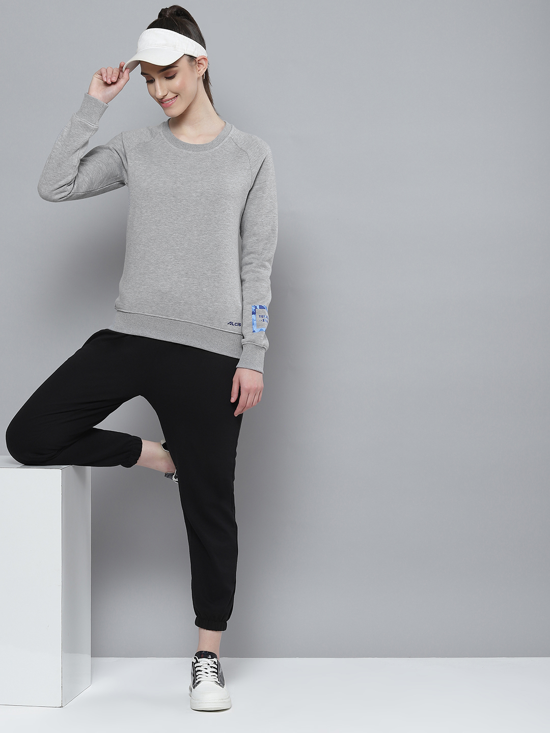 Alcis Women Grey Printed Detail Sweatshirt (4)