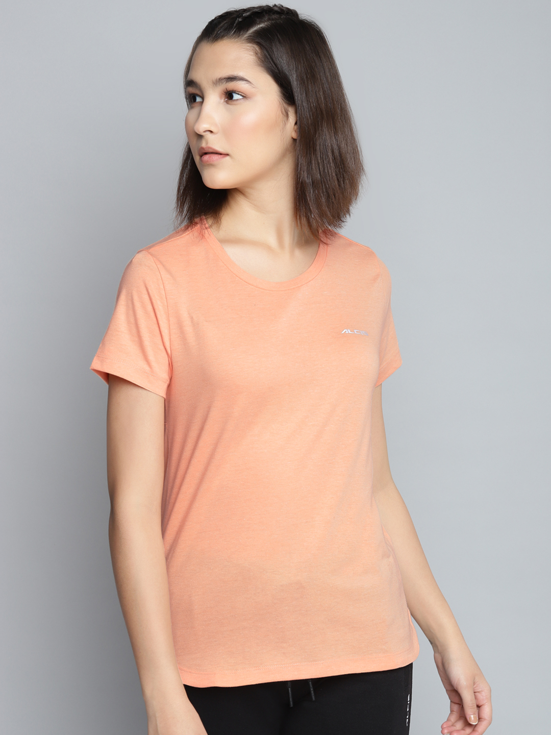 Women Peach-Coloured Slim Fit Solid Round Neck T-shirt