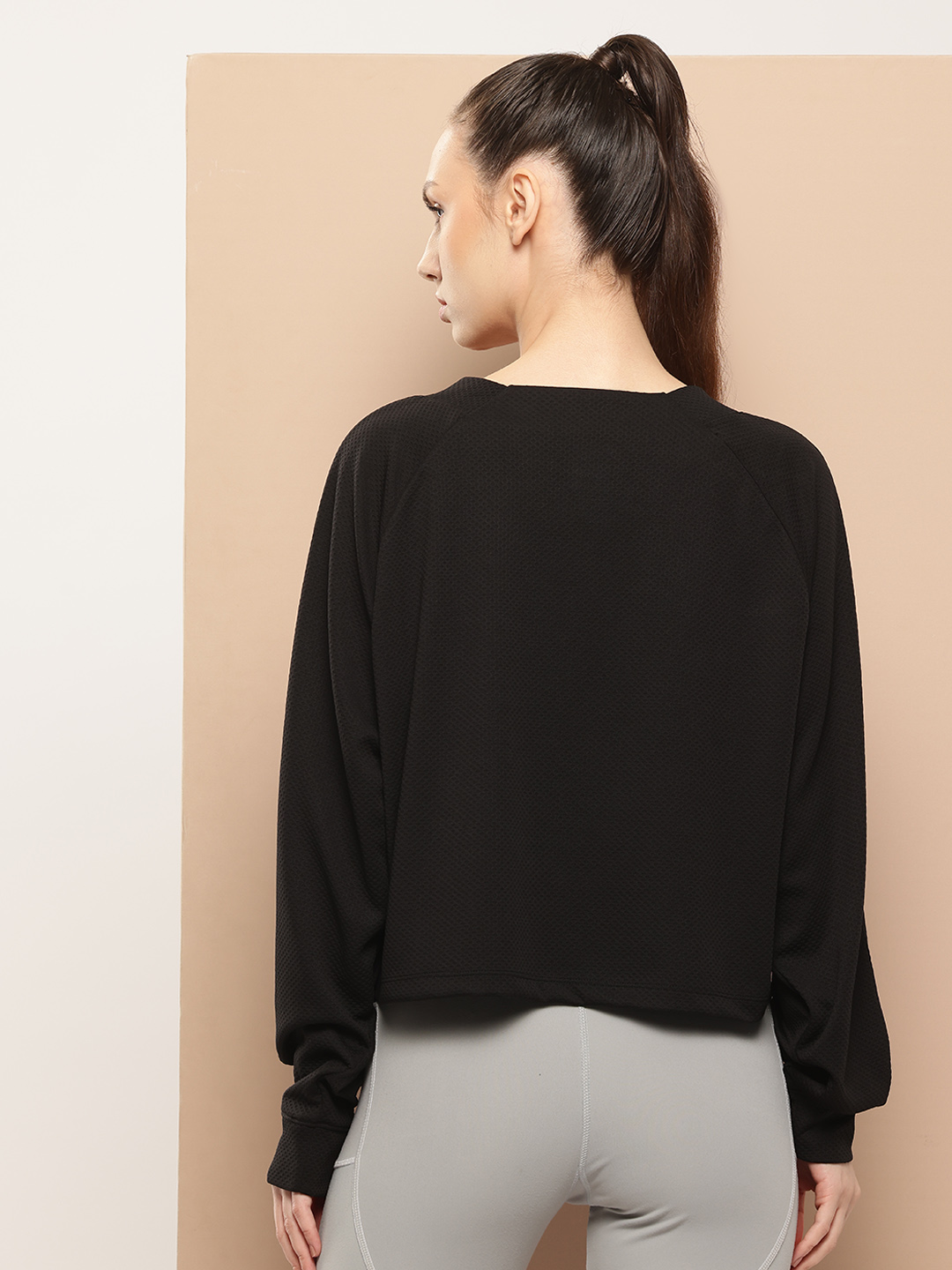 Alcis Women Textured Raglan Sleeve Sweatshirt (3)