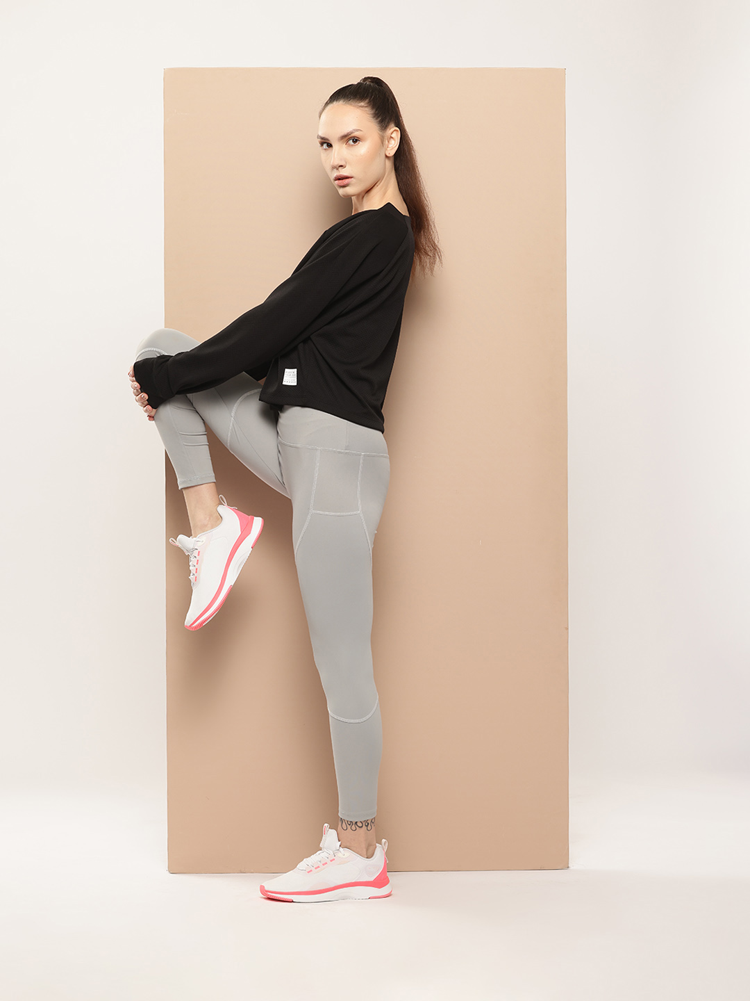 Alcis Women Textured Raglan Sleeve Sweatshirt (4)