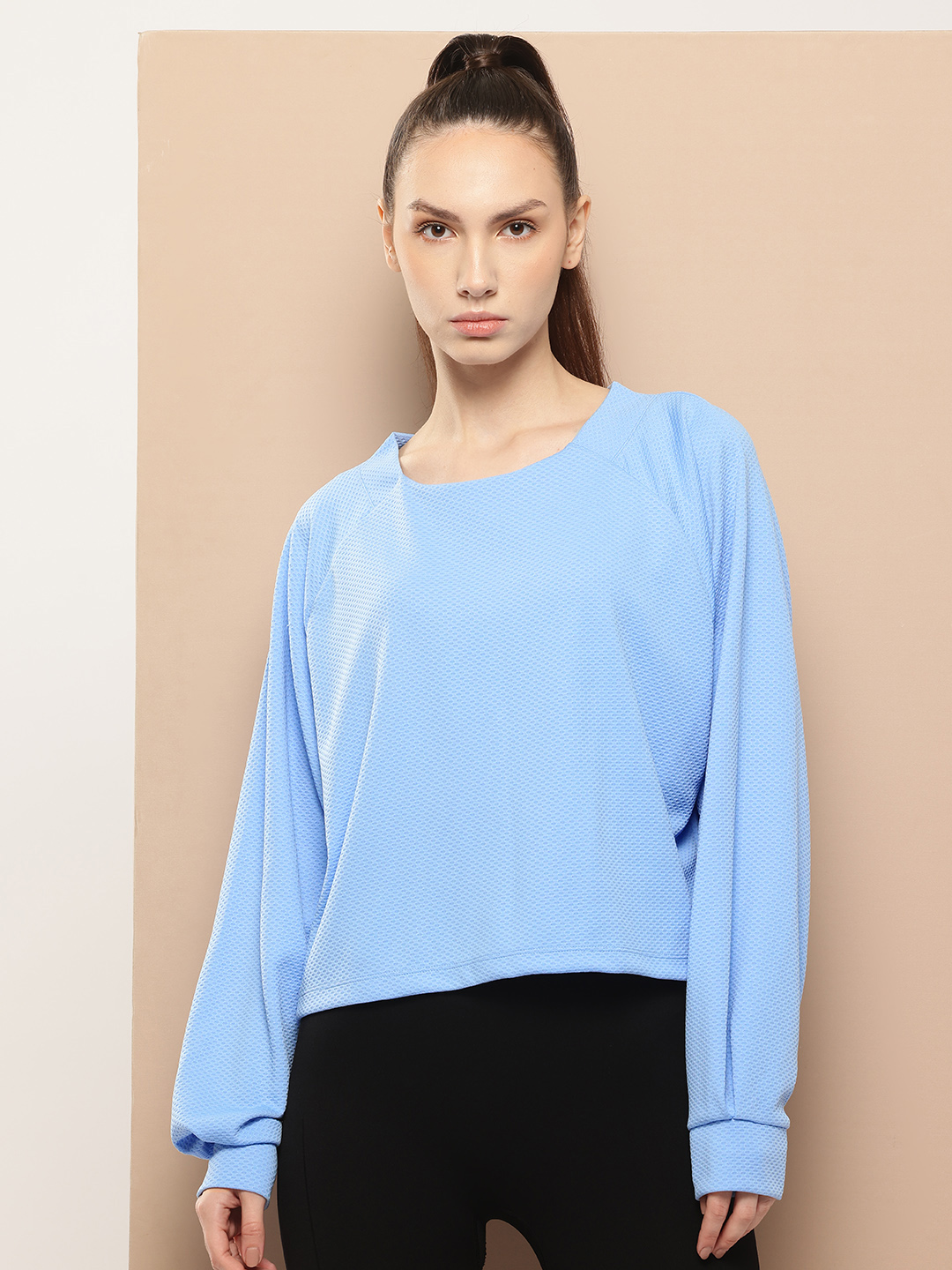 Alcis Women Textured Raglan Sleeve Sweatshirt (1)