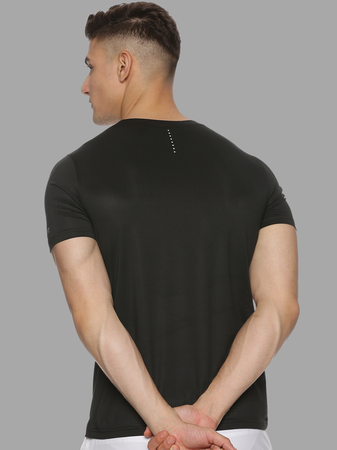 Boldfit Men Black Printed Half Sleeves Round Polyester T-Shirt (3)