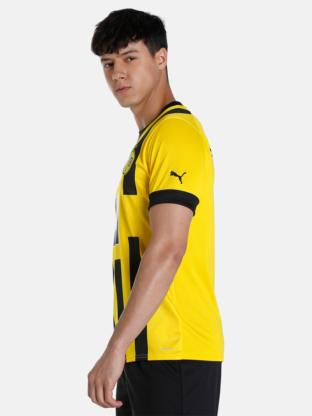 Borussia Dortmund F.C. Men Yellow Home Replica Polyester Jersey (2)
