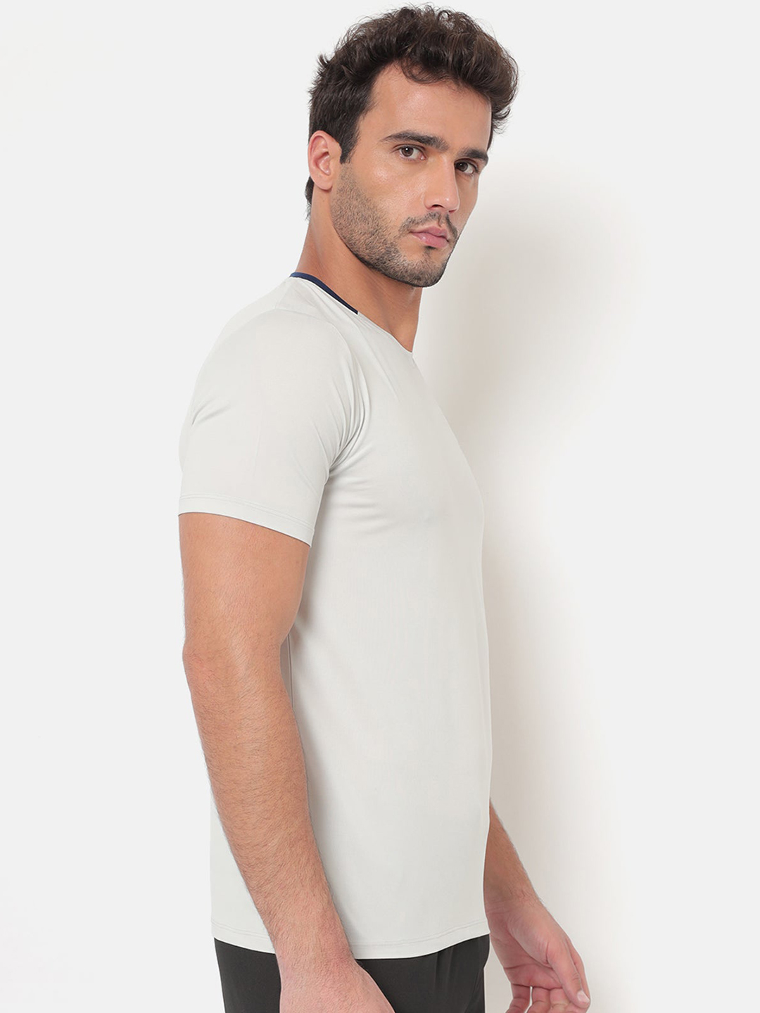 Cultsport Cultsport Mens Light Grey Vitals Solid Running T-Shirt (2)