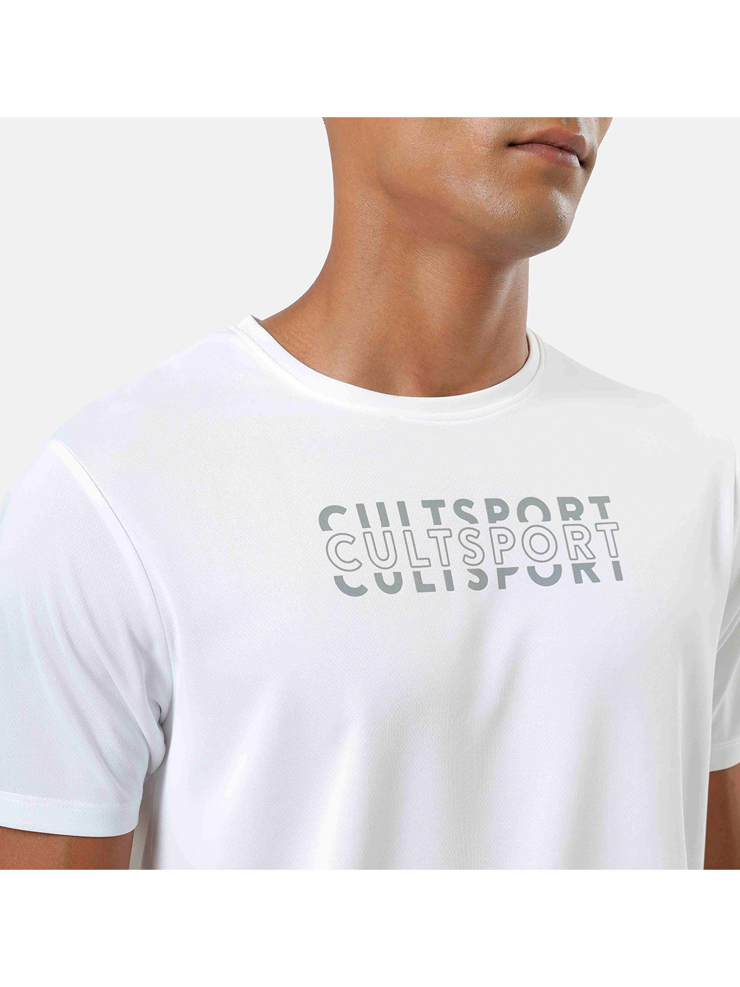 Cultsport One Men White Branding Play Active Tshirt (3)